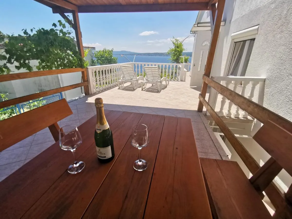Apartment Niko 4 Pax Драмаль