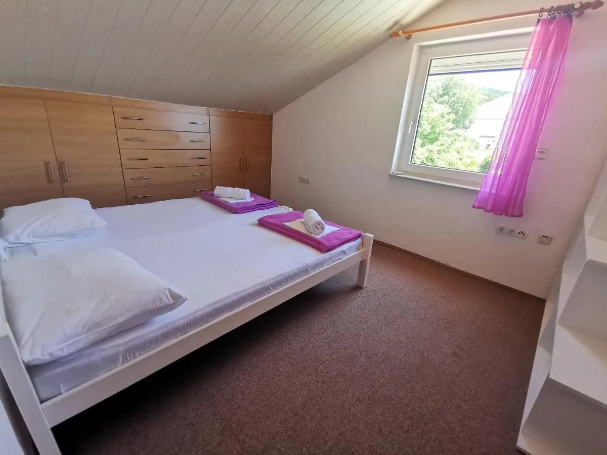 Apartment Niko 4 Pax Драмаль 0*,